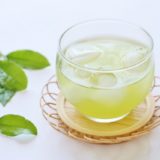 カゼ予防のために緑茶❔ 理由と効果的な取り方とは？